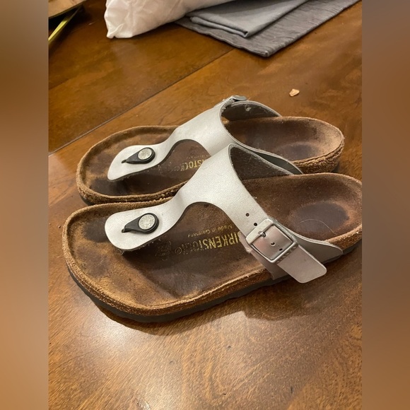 Birkenstock Gizeh Women's Silver Sandals 36 5.5 - Picture 5 of 10